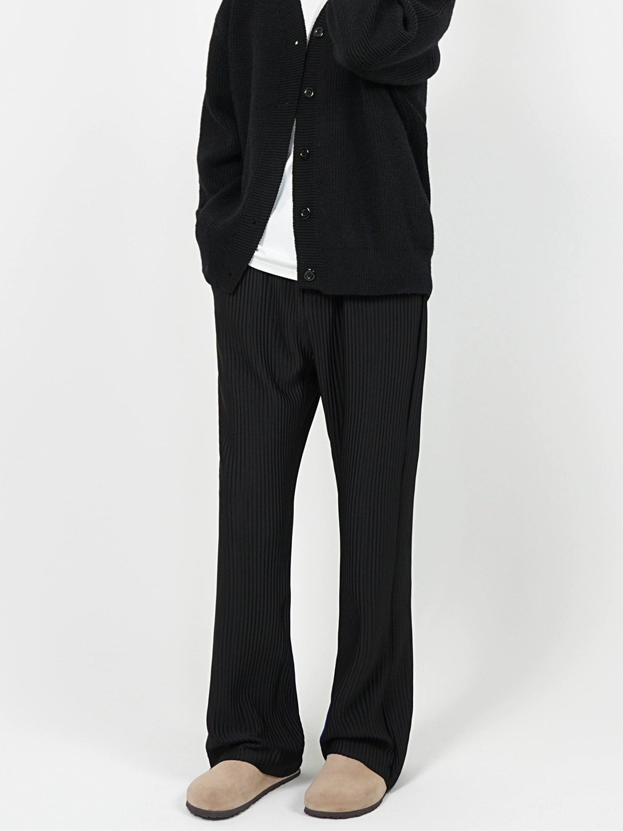 Black Slim-fit Pleated Trousers