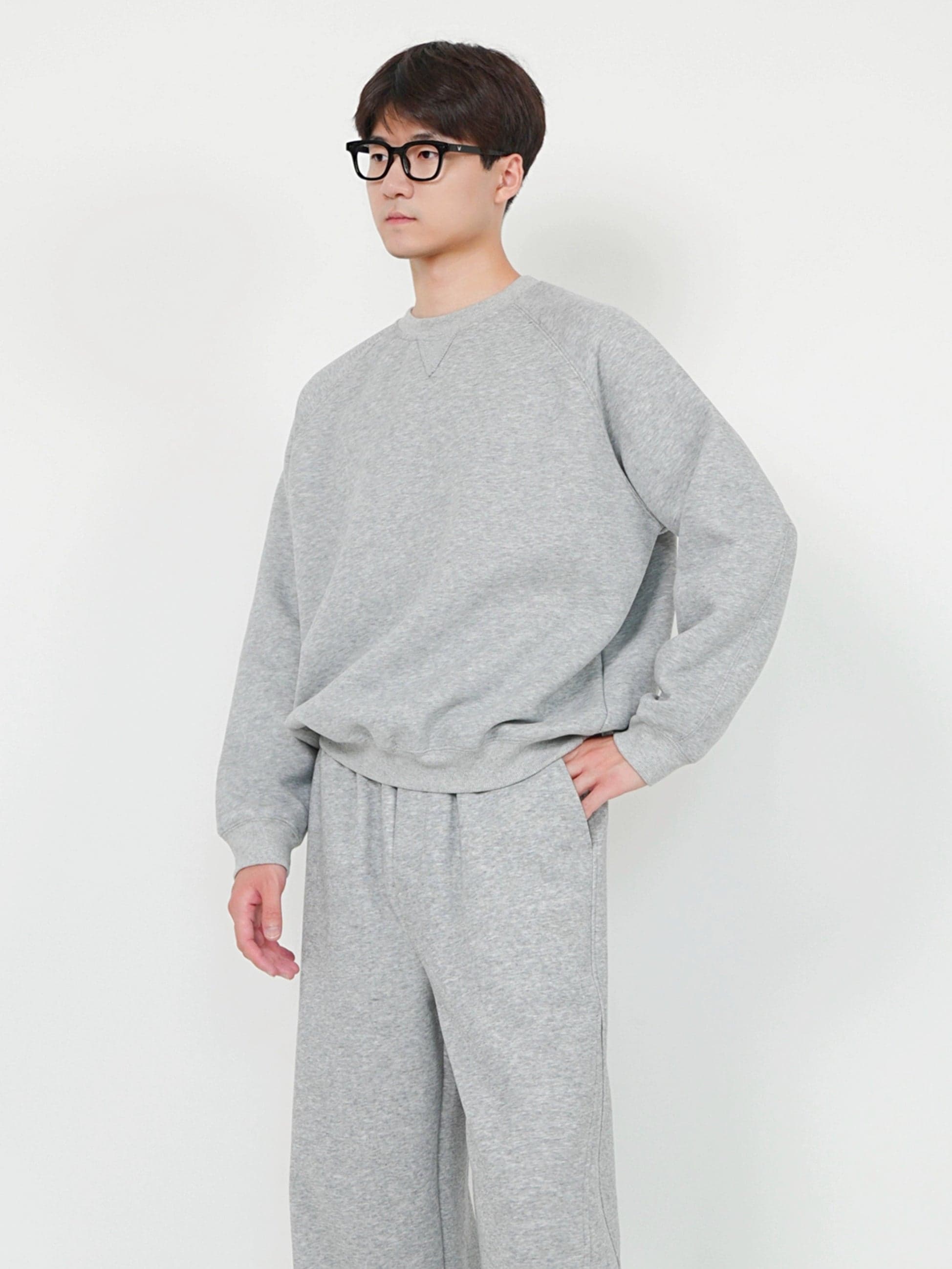 Round Neck Drop Shoulder Sweatshirt